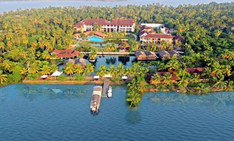 Plumeria Lake Resort & Spa Vayalar Exterior photo