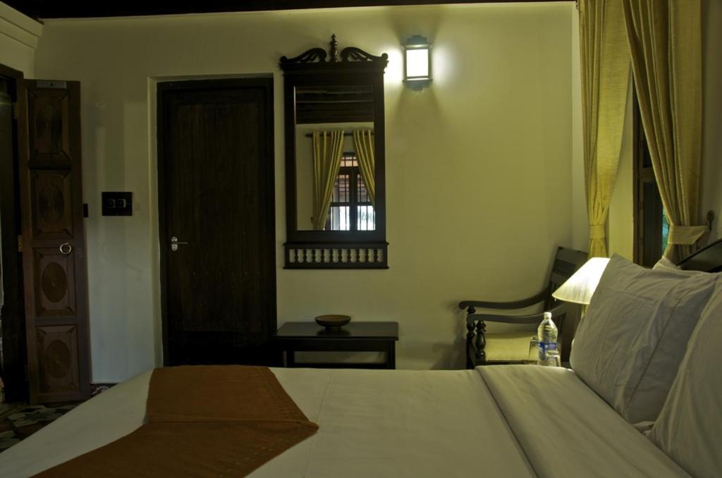 Plumeria Lake Resort & Spa Vayalar Exterior photo