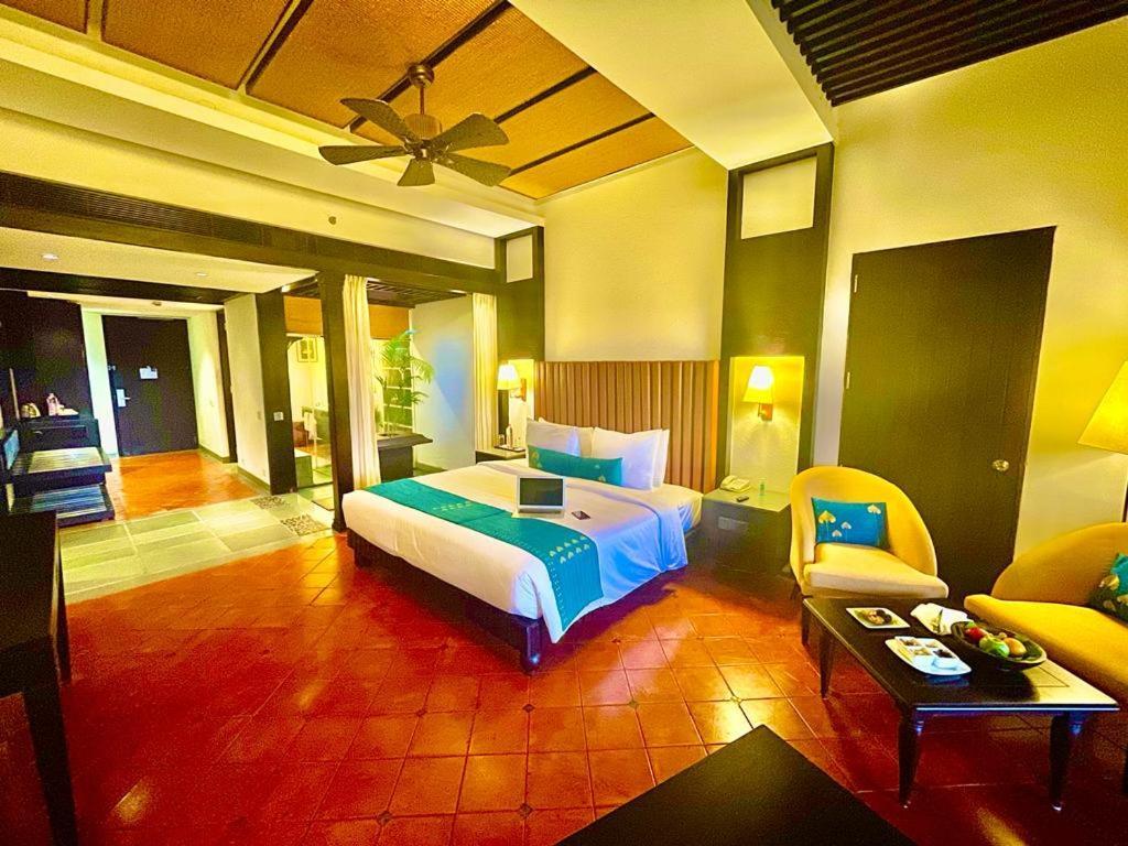 Plumeria Lake Resort & Spa Vayalar Exterior photo
