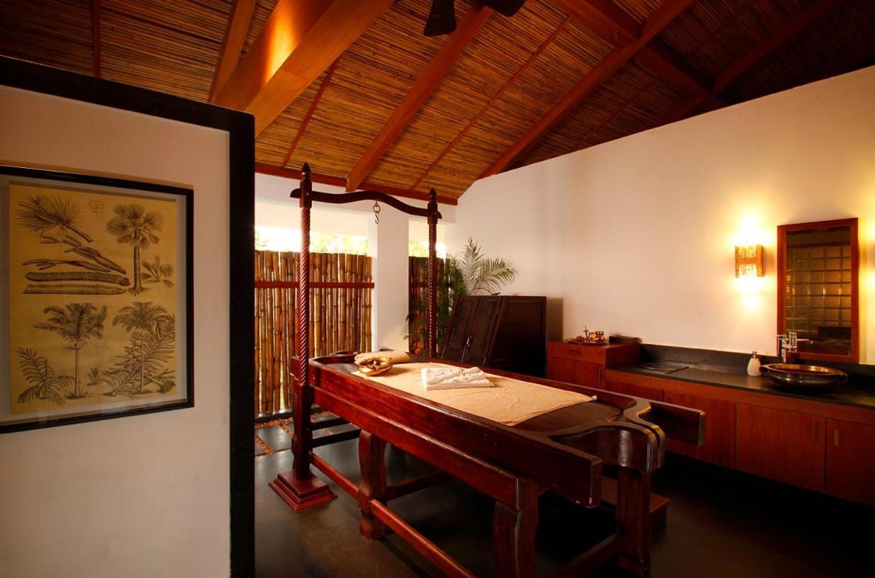 Plumeria Lake Resort & Spa Vayalar Exterior photo