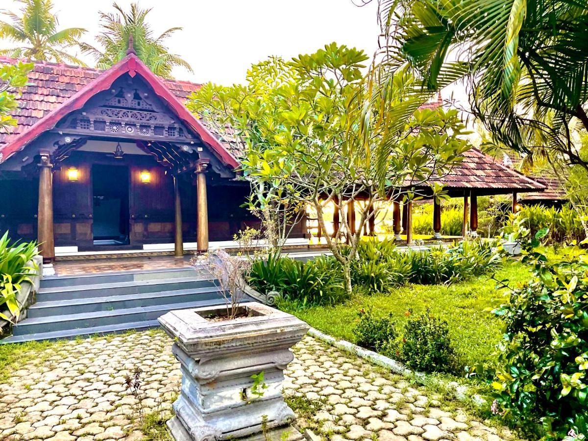 Plumeria Lake Resort & Spa Vayalar Exterior photo