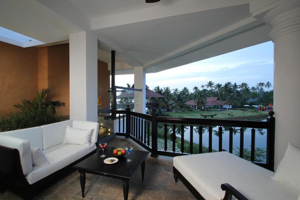 Plumeria Lake Resort & Spa Vayalar Exterior photo