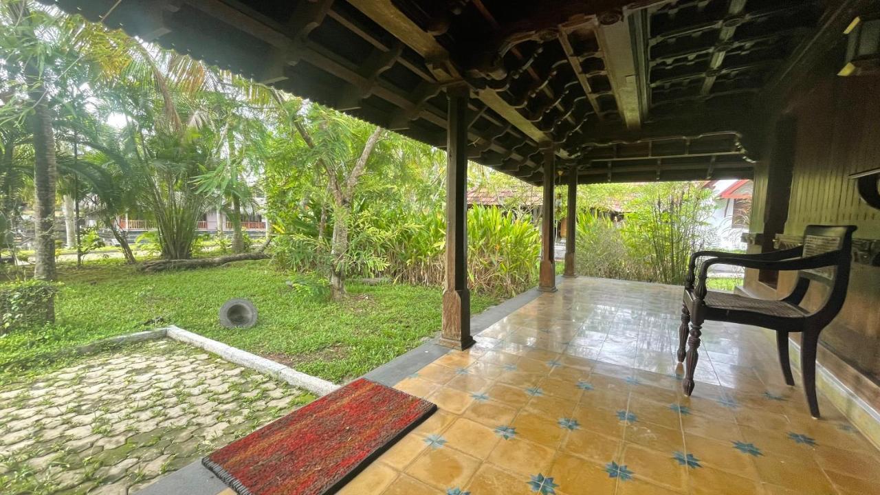 Plumeria Lake Resort & Spa Vayalar Exterior photo