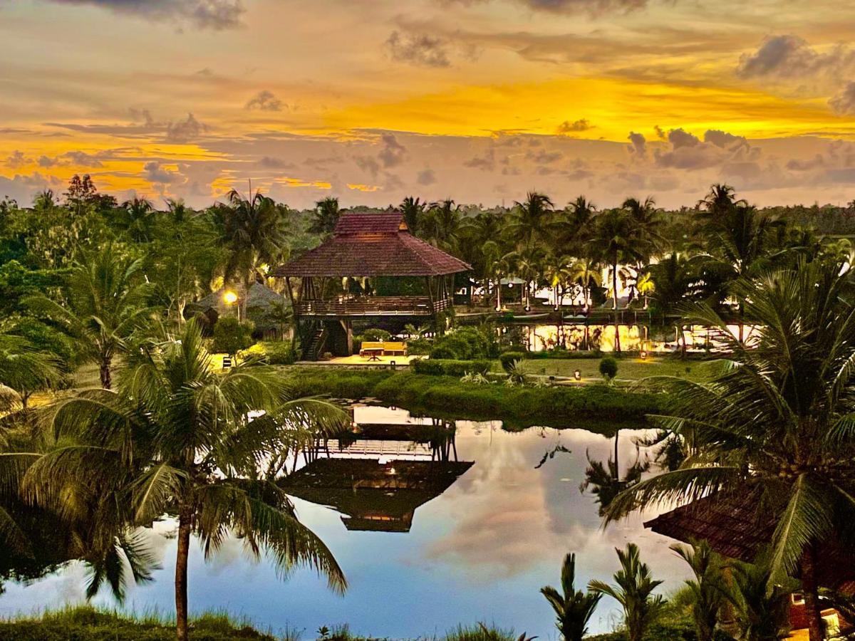 Plumeria Lake Resort & Spa Vayalar Exterior photo