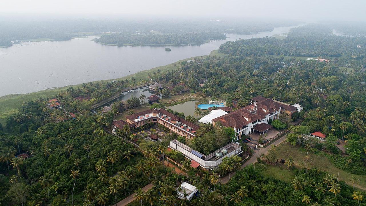Plumeria Lake Resort & Spa Vayalar Exterior photo