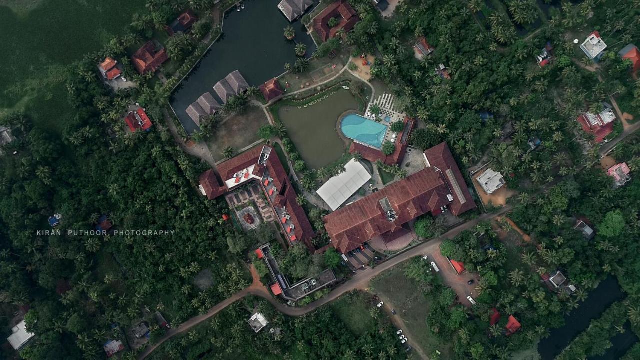 Plumeria Lake Resort & Spa Vayalar Exterior photo